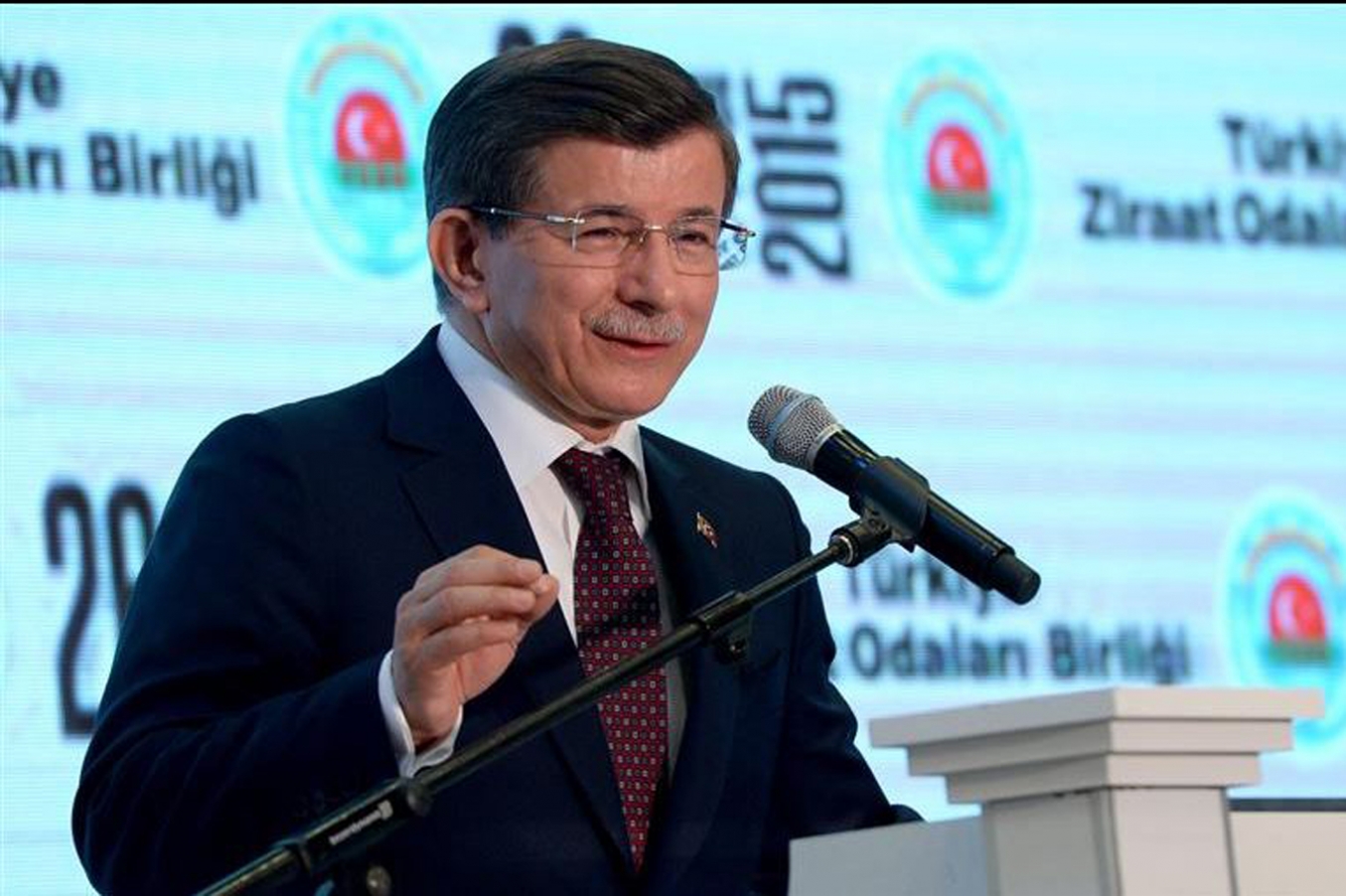 Başbakan Davutoğlu Suriye sınırında Başbakan Davutoğlu Suriye sınırında